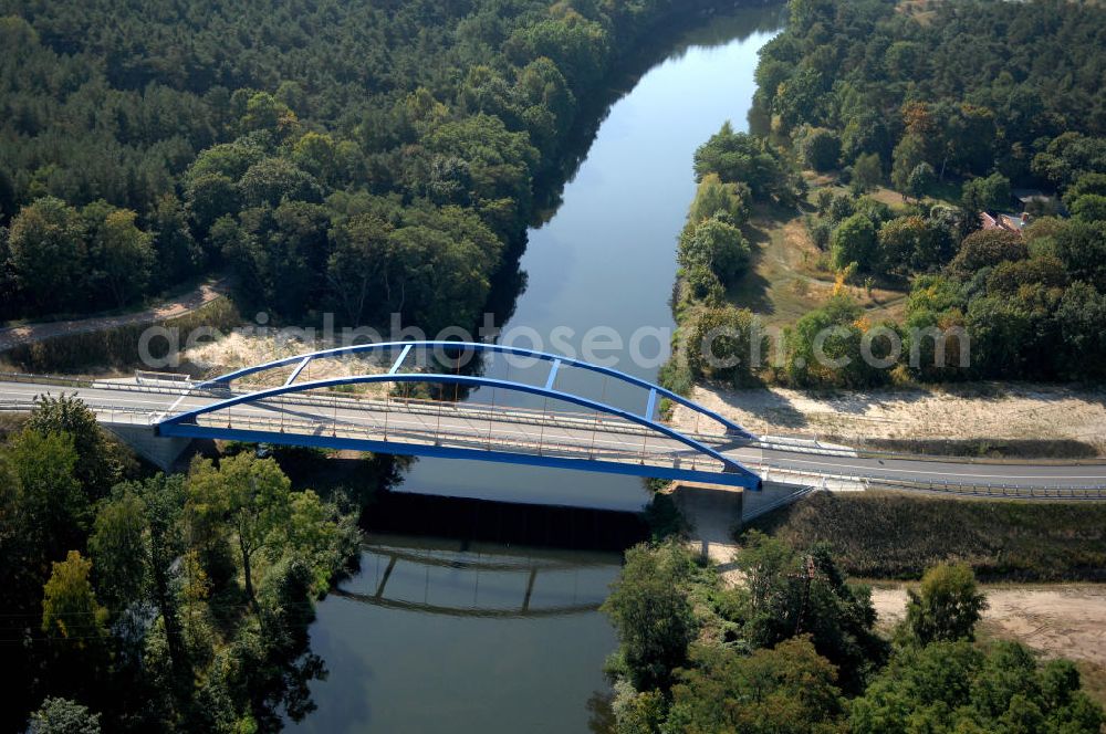 Aerial photograph Ihleburg - Blick auf die Ihleburger Brücke. Die Brücke wurde im Jahr 2008 erbaut und überführt den Elbe-Havel-Kanal bei km 343,071. Ein Projekt des WSV: Wasserstraßen-Neubauamt Magdeburg, 39106 Magdeburg, Tel. +49(0)391 535-0, email: wna-magdeburg@wsv.bund.de