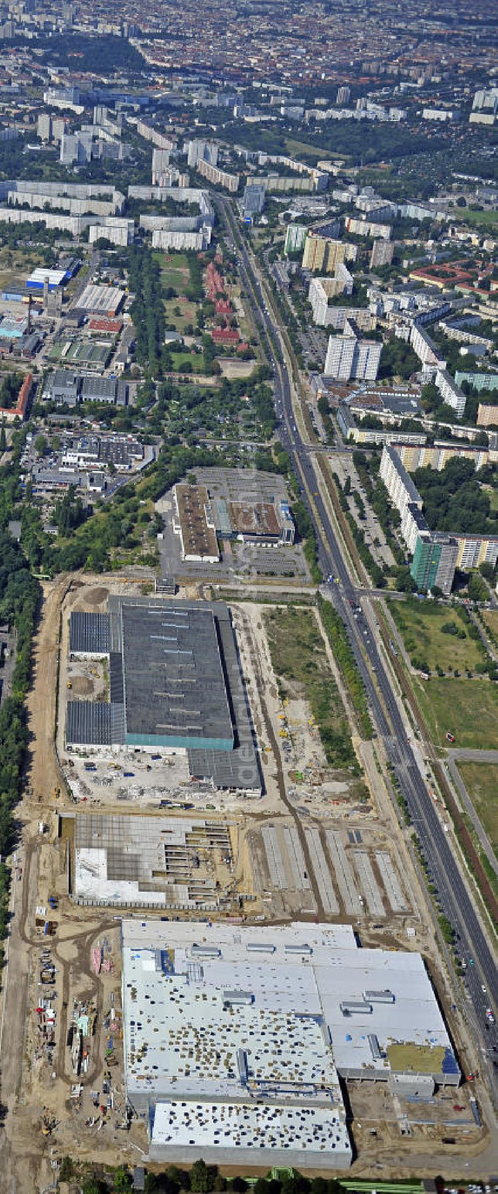 Berlin from the bird's eye view: Blick auf die IKEA Baustelle in Berlin Lichtenberg. Bis zum November diesen Jahres entsteht hier an der Landsberger Allee der zweitgrößte Ikea-Standort in Europa mit 22 000 Quadratmetern und zugleich das dritte Berliner Einrichtungshaus. Eröffnung soll Anfang November 2010 sein. View of the IKEA construction area in Berlin Lichtenberg. It is the third furniture store in Berlin.