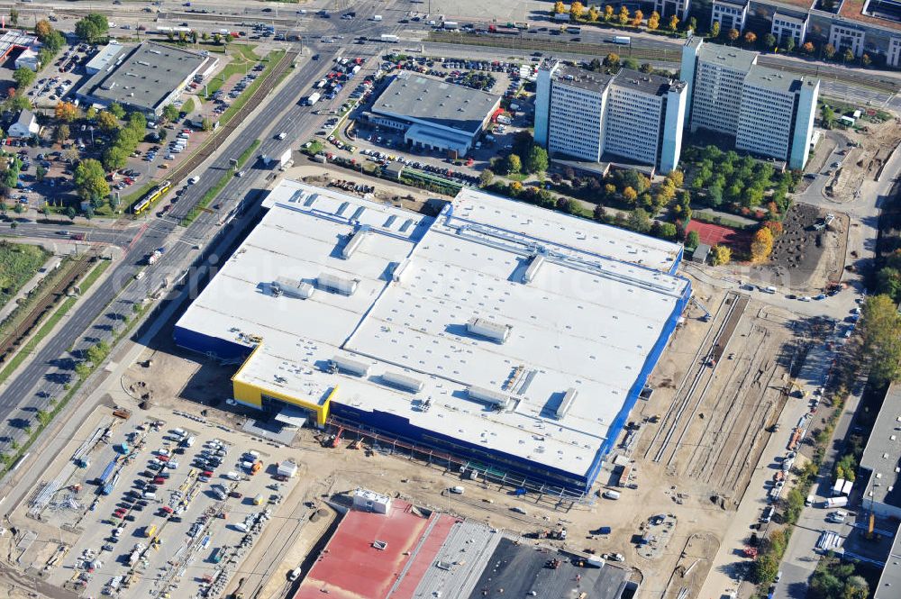 Berlin from above - Blick auf die IKEA Baustelle in Berlin Lichtenberg. Bis zum November diesen Jahres entsteht hier an der Landsberger Allee der zweitgrößte Ikea-Standort in Europa mit 22 000 Quadratmetern und zugleich das dritte Berliner Einrichtungshaus. Eröffnung soll Anfang November 2010 sein. View of the IKEA construction area in Berlin Lichtenberg. It is the third furniture store in Berlin.