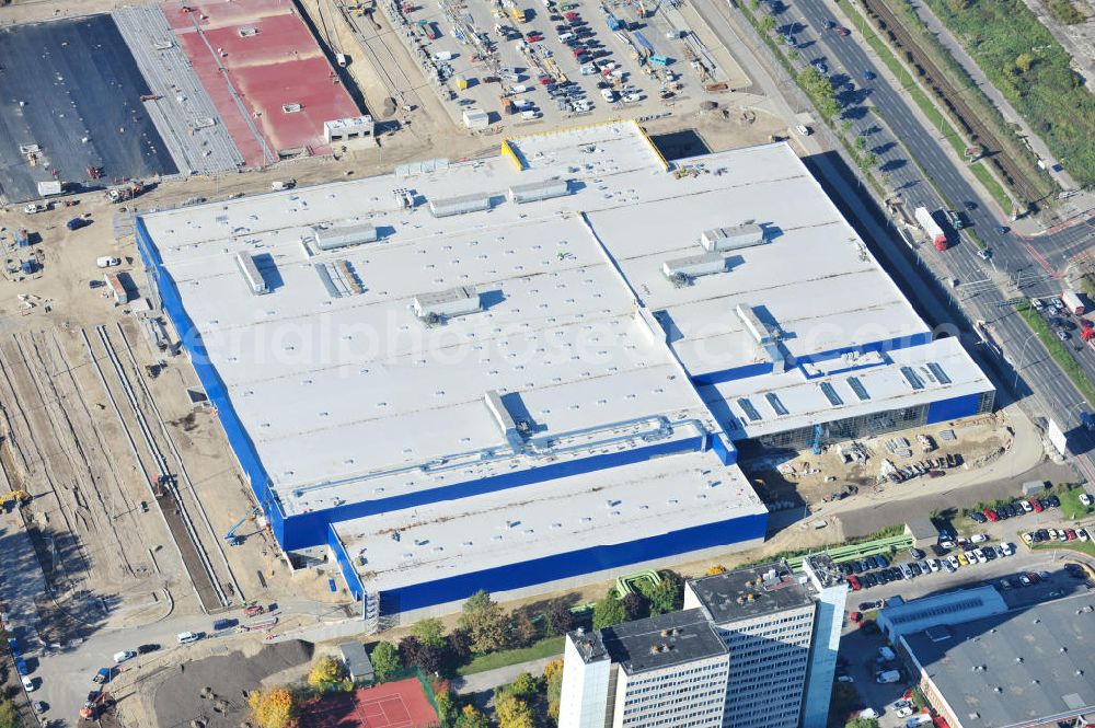 Berlin from above - Blick auf die IKEA Baustelle in Berlin Lichtenberg. Bis zum November diesen Jahres entsteht hier an der Landsberger Allee der zweitgrößte Ikea-Standort in Europa mit 22 000 Quadratmetern und zugleich das dritte Berliner Einrichtungshaus. Eröffnung soll Anfang November 2010 sein. View of the IKEA construction area in Berlin Lichtenberg. It is the third furniture store in Berlin.