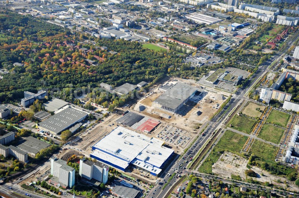 Berlin from above - Blick auf die IKEA Baustelle in Berlin Lichtenberg. Bis zum November diesen Jahres entsteht hier an der Landsberger Allee der zweitgrößte Ikea-Standort in Europa mit 22 000 Quadratmetern und zugleich das dritte Berliner Einrichtungshaus. Eröffnung soll Anfang November 2010 sein. View of the IKEA construction area in Berlin Lichtenberg. It is the third furniture store in Berlin.