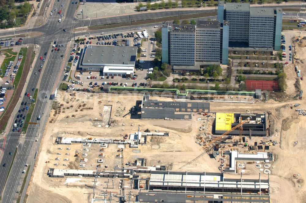 Aerial photograph Berlin - Blick auf die IKEA Baustelle in Berlin Lichtenberg. Bis zum November diesen Jahres entsteht hier an der Landsberger Allee der zweitgrößte Ikea-Standort in Europa mit 22 000 Quadratmetern und zugleich das vierte Berliner Einrichtungshaus. Eröffnung soll Anfang November 2010 sein. View of the IKEA construction area in Berlin Lichtenberg. It is the fourth furniture store in Berlin.