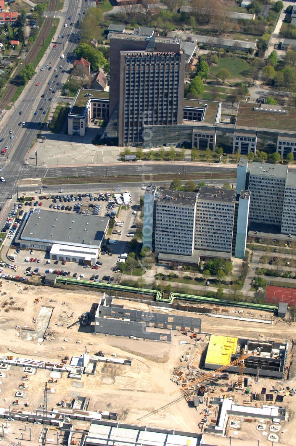 Berlin from the bird's eye view: Blick auf die IKEA Baustelle in Berlin Lichtenberg. Bis zum November diesen Jahres entsteht hier an der Landsberger Allee der zweitgrößte Ikea-Standort in Europa mit 22 000 Quadratmetern und zugleich das vierte Berliner Einrichtungshaus. Eröffnung soll Anfang November 2010 sein. View of the IKEA construction area in Berlin Lichtenberg. It is the fourth furniture store in Berlin.