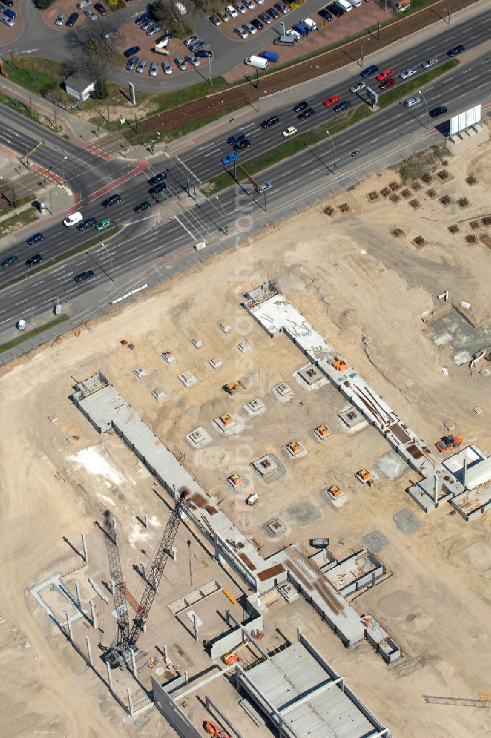 Aerial photograph Berlin - Blick auf die IKEA Baustelle in Berlin Lichtenberg. Bis zum November diesen Jahres entsteht hier an der Landsberger Allee der zweitgrößte Ikea-Standort in Europa mit 22 000 Quadratmetern und zugleich das vierte Berliner Einrichtungshaus. Eröffnung soll Anfang November 2010 sein. View of the IKEA construction area in Berlin Lichtenberg. It is the fourth furniture store in Berlin.