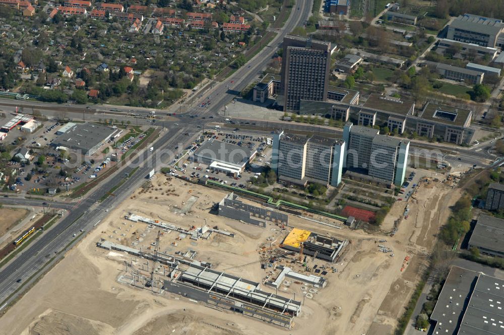 Aerial photograph Berlin - Blick auf die IKEA Baustelle in Berlin Lichtenberg. Bis zum November diesen Jahres entsteht hier an der Landsberger Allee der zweitgrößte Ikea-Standort in Europa mit 22 000 Quadratmetern und zugleich das vierte Berliner Einrichtungshaus. Eröffnung soll Anfang November 2010 sein. View of the IKEA construction area in Berlin Lichtenberg. It is the fourth furniture store in Berlin.