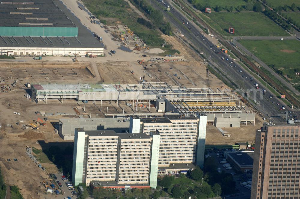 Berlin from above - Blick auf die IKEA Baustelle in Berlin Lichtenberg. Bis zum November diesen Jahres entsteht hier an der Landsberger Allee der zweitgrößte Ikea-Standort in Europa mit 22 000 Quadratmetern und zugleich das vierte Berliner Einrichtungshaus. Eröffnung soll Anfang November 2010 sein. View of the IKEA construction area in Berlin Lichtenberg. It is the fourth furniture store in Berlin.