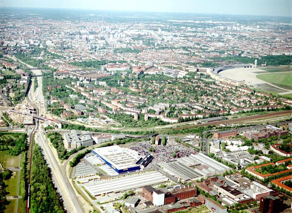 Berlin-Tempelhof from above - 29.05.2004 Berlin Tempelhof Blick auf das Einrichtungshaus IKEA in Berlin Tempelhof