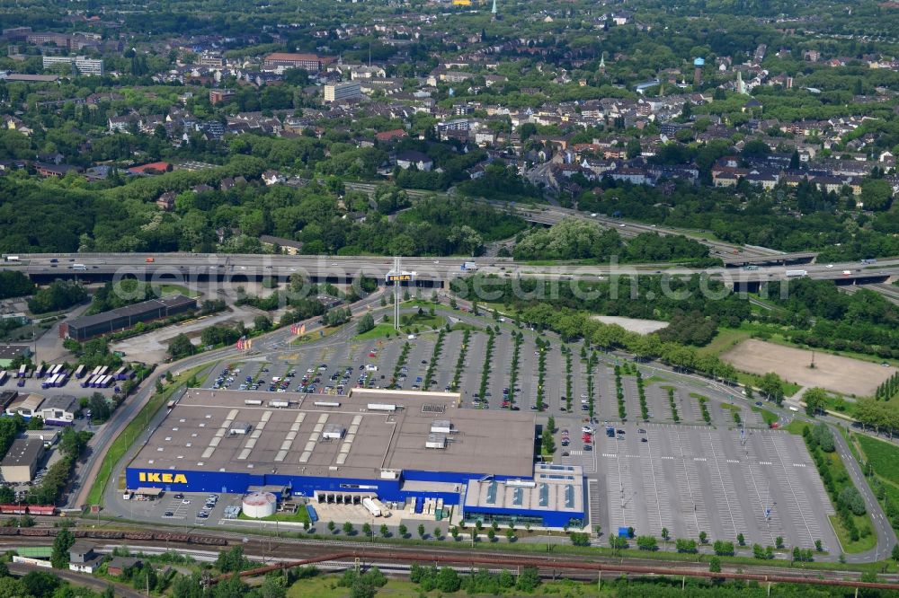 Duisburg from the bird's eye view: View of the furniture store IKEA in Duisburg