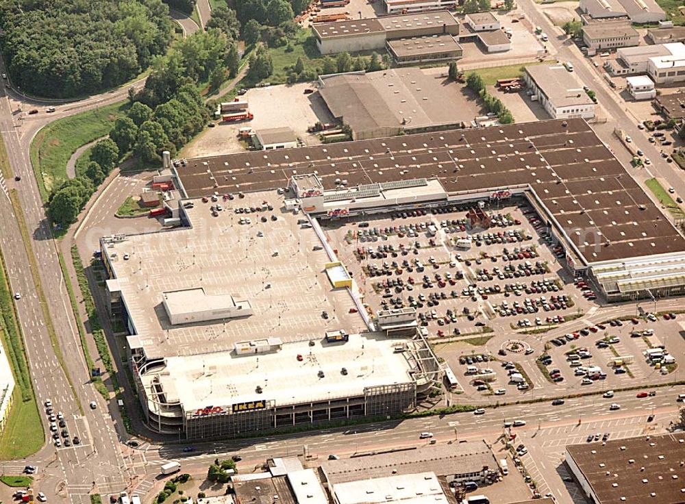 Bremen - Brinkum from above - IKEA-Einrichtungshaus in Bremen-Brinkum im Gewerbegebiet Brinkum-Nord an der Autobahn A1/E22.