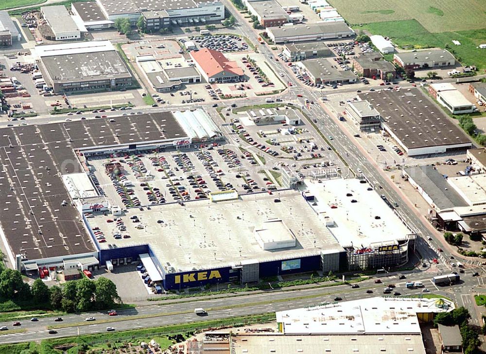 Bremen - Brinkum from above - IKEA-Einrichtungshaus in Bremen-Brinkum im Gewerbegebiet Brinkum-Nord an der Autobahn A1/E22.