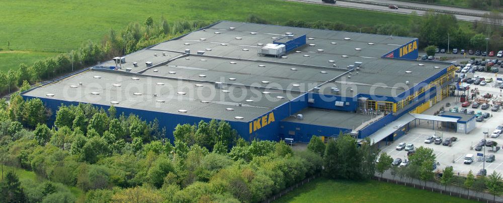 Aerial photograph Chemnitz - Blick auf das IKEA - Einrichtungshaus im Neefepark 5 in Chemnitz an der Autobahn E 441. View of the IKEA - furniture store in Neefepark 5 in Chemnitz at the highway E 441st.