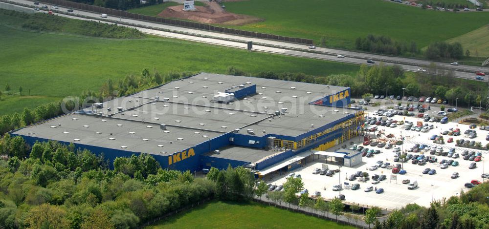 Chemnitz from the bird's eye view: Blick auf das IKEA - Einrichtungshaus im Neefepark 5 in Chemnitz an der Autobahn E 441. View of the IKEA - furniture store in Neefepark 5 in Chemnitz at the highway E 441st.