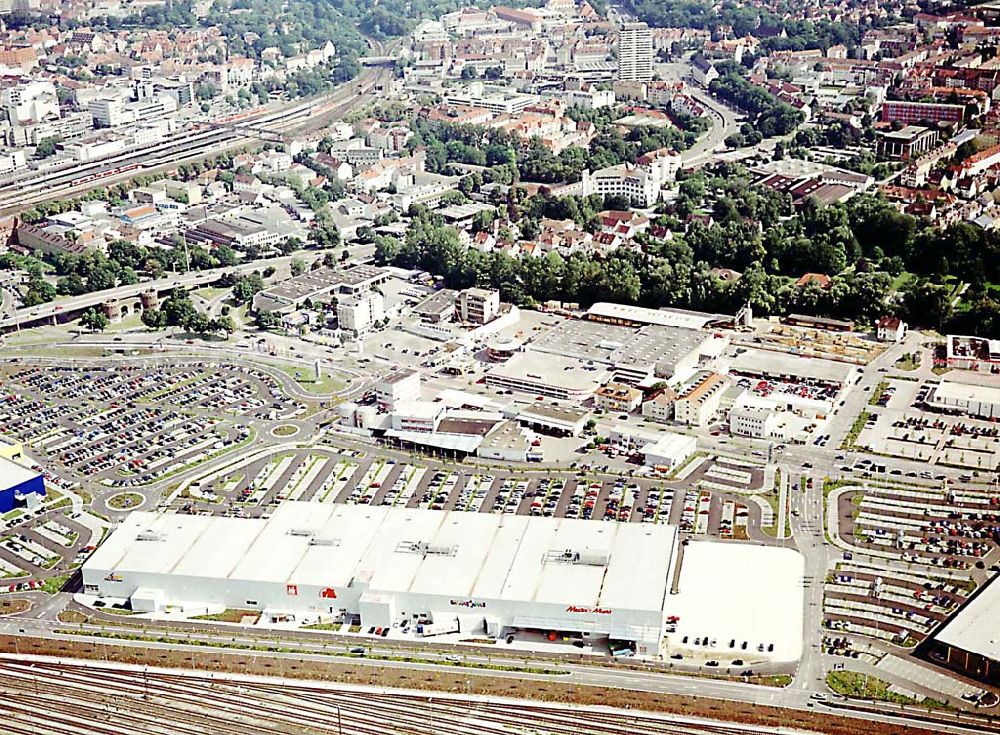 Aerial photograph Neu-Ulm / Bayern - IKEA-Einrichtungshaus, Einkaufszentrum auf dem Grundstück IKEA-Niederlassung Ulm an der Blaubeurer Straße in 89077 Ulm