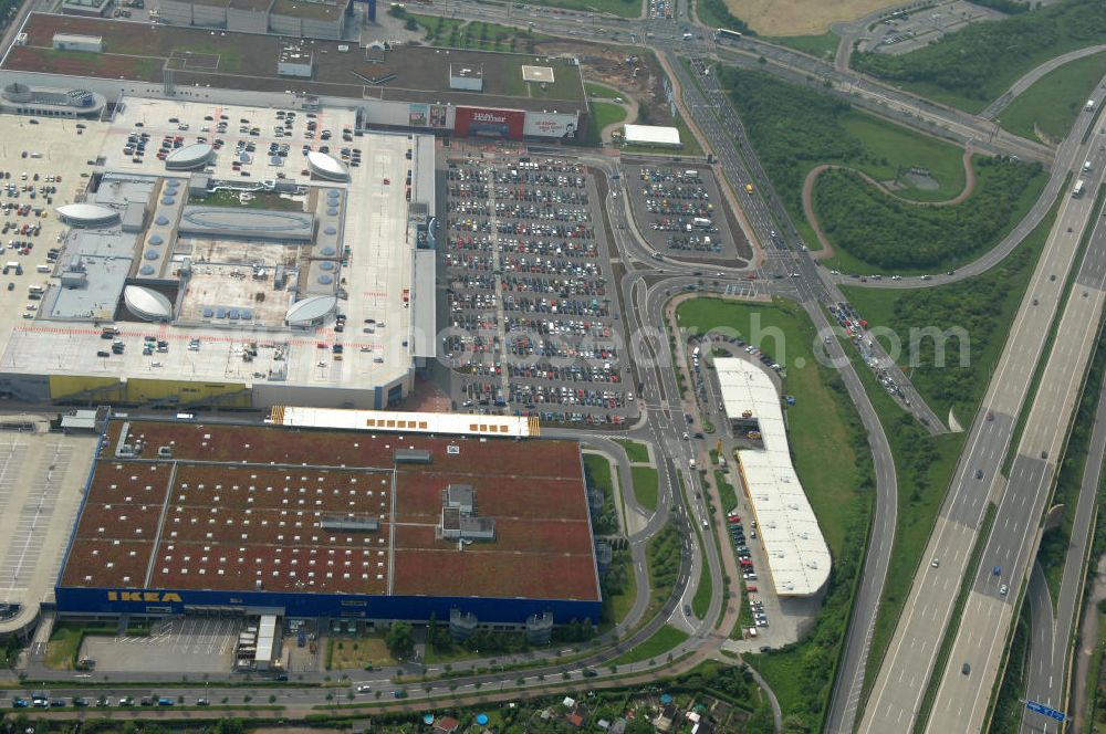 Aerial image Dresden - Blick auf das IKEA - Einrichtungshaus im Elbepark Dresden an der Petschelstrasse. View of the IKEA - furniture store in Dresden on the Elbe Park Petschelstrasse.