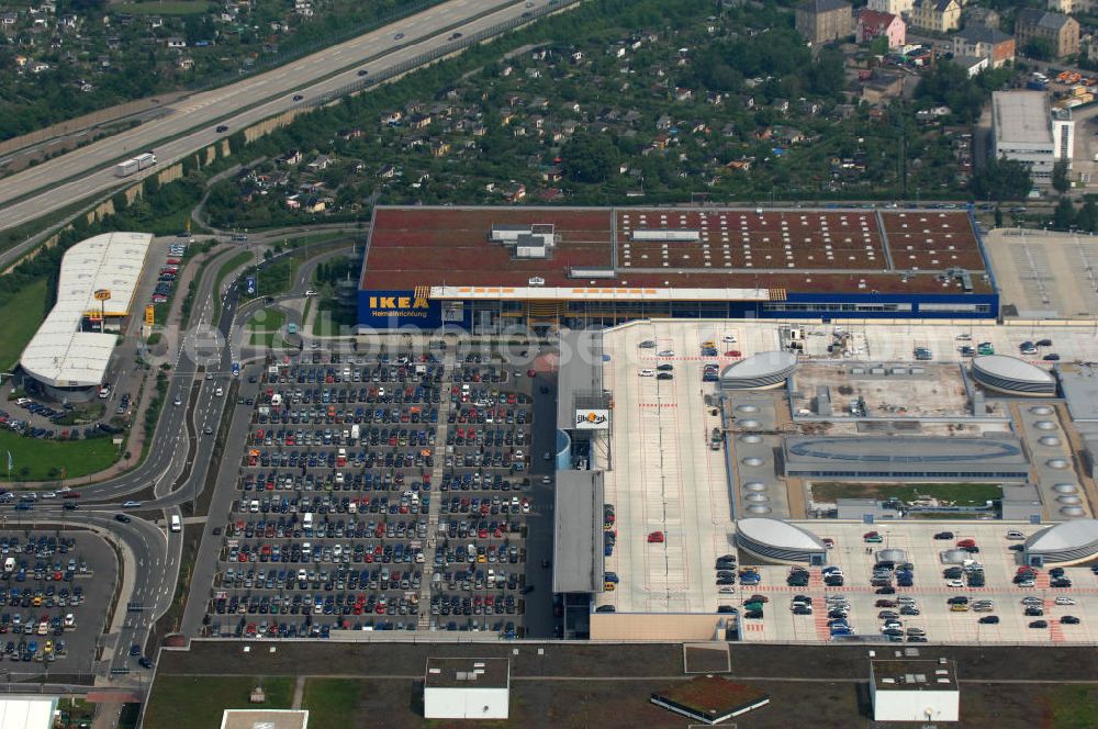 Aerial image Dresden - Blick auf das IKEA - Einrichtungshaus im Elbepark Dresden an der Petschelstrasse. View of the IKEA - furniture store in Dresden on the Elbe Park Petschelstrasse.