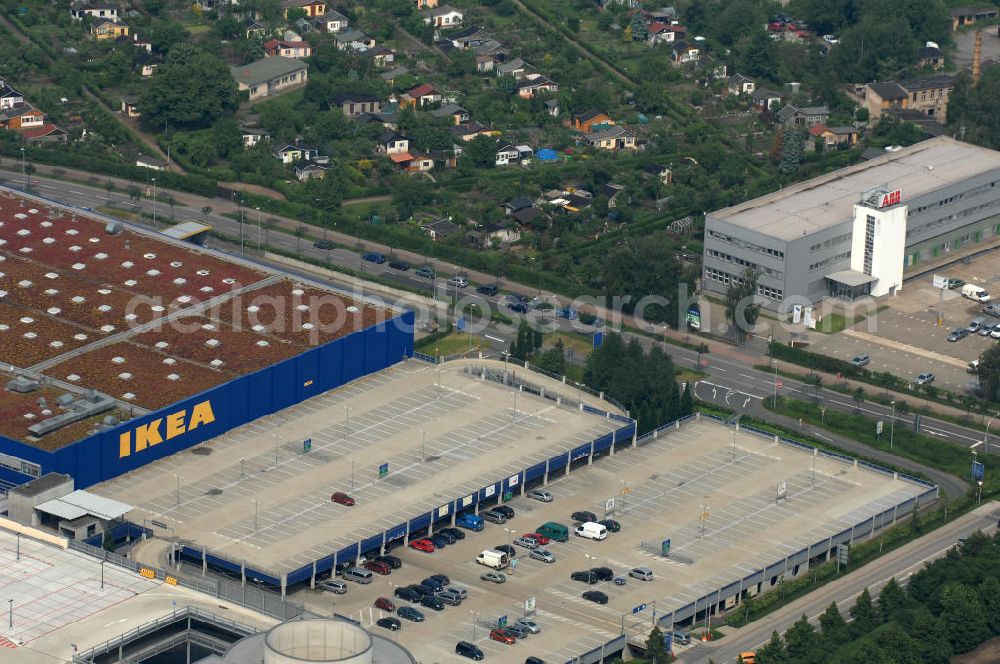 Dresden from above - Blick auf das IKEA - Einrichtungshaus im Elbepark Dresden an der Petschelstrasse. View of the IKEA - furniture store in Dresden on the Elbe Park Petschelstrasse.