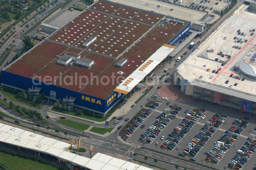 Aerial image Dresden - Blick auf das IKEA - Einrichtungshaus im Elbepark Dresden an der Petschelstrasse. View of the IKEA - furniture store in Dresden on the Elbe Park Petschelstrasse.