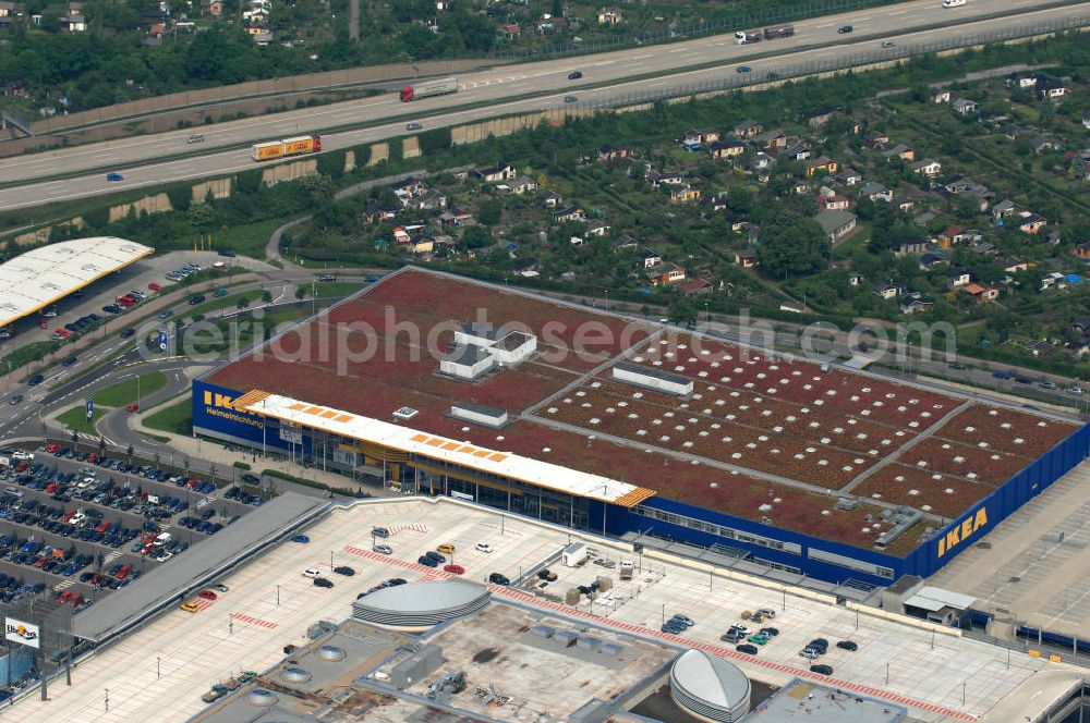 Aerial image Dresden - Blick auf das IKEA - Einrichtungshaus im Elbepark Dresden an der Petschelstrasse. View of the IKEA - furniture store in Dresden on the Elbe Park Petschelstrasse.