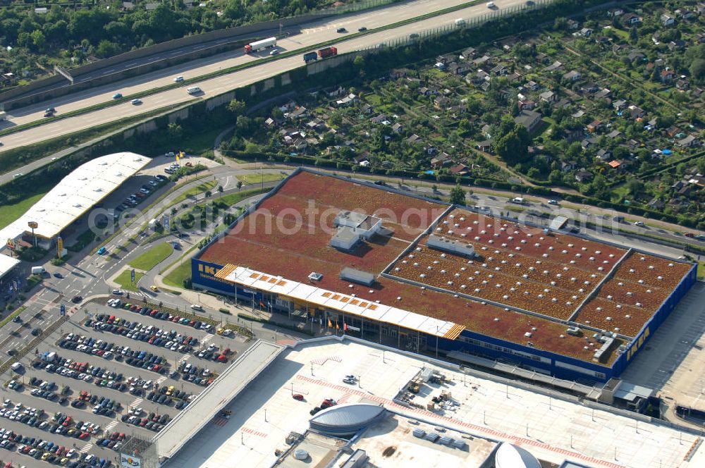 Aerial image Dresden - Blick auf das IKEA - Einrichtungshaus im Elbepark Dresden an der Petschelstrasse. View of the IKEA - furniture store in Dresden on the Elbe Park Petschelstrasse.