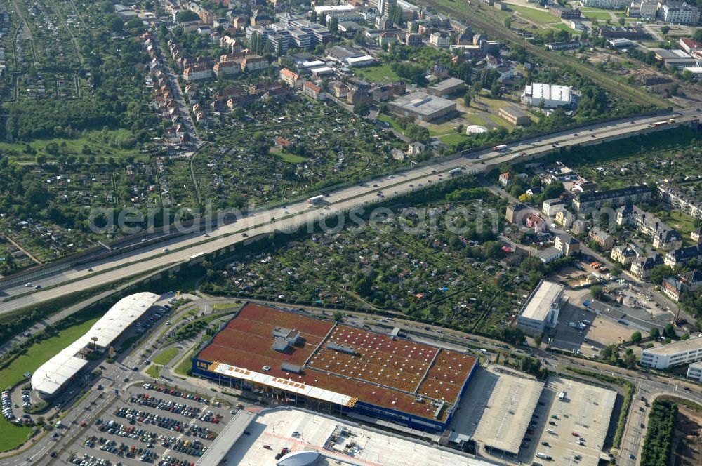 Aerial photograph Dresden - Blick auf das IKEA - Einrichtungshaus im Elbepark Dresden an der Petschelstrasse. View of the IKEA - furniture store in Dresden on the Elbe Park Petschelstrasse.