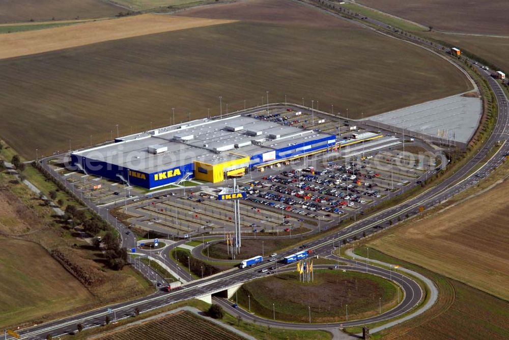 Erfurt from the bird's eye view: Blick auf das IKEA Einrichtungshaus Erfurt, das 2005 eröffnet wurde. Adresse: IKEA Deutschland GmbH & CO.KG; Niederlassung Erfurt, Eisenacher Str. 50, 99094 Erfurt