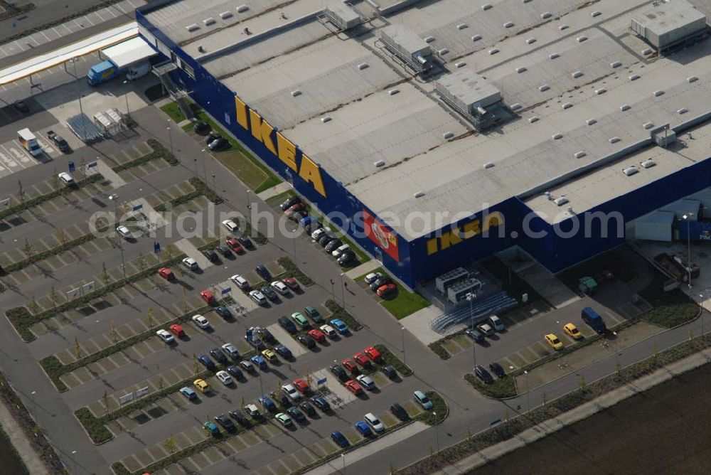 Aerial photograph Erfurt - Blick auf das IKEA Einrichtungshaus Erfurt, das 2005 eröffnet wurde. Adresse: IKEA Deutschland GmbH & CO.KG; Niederlassung Erfurt, Eisenacher Str. 50, 99094 Erfurt