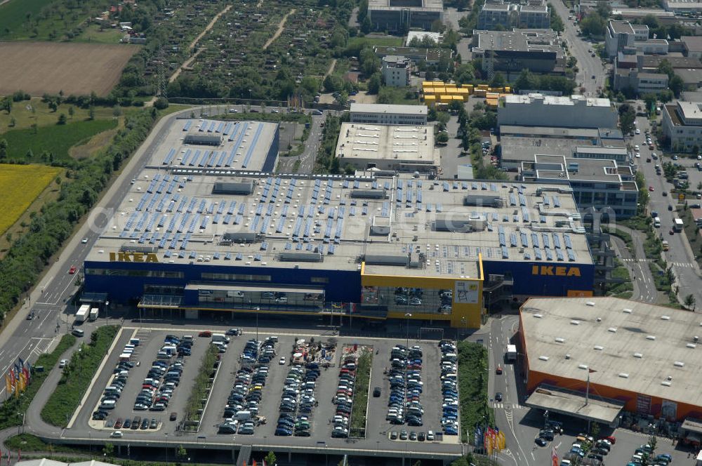 Frankfurt am Main from above - Blick auf das IKEA Einrichtungshaus in Frankfurt am Main an der Züricher Straße 7 in 60437 Frankfurt Nieder-Eschbach.