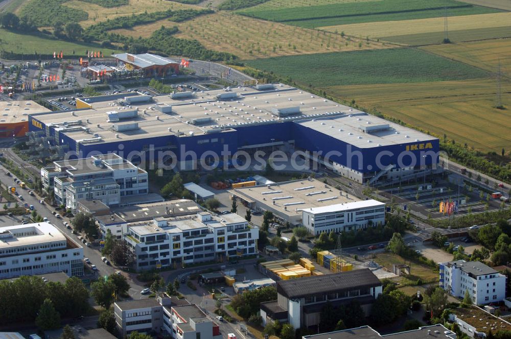 Frankfurt am Main from above - Blick auf das IKEA Einrichtungshaus in Frankfurt am Main. IKEA Deutschland GmbH & Co. KG; Niederlassung Frankfurt, Züricher Straße 7, 60437 Frankfurt Nieder-Eschbach