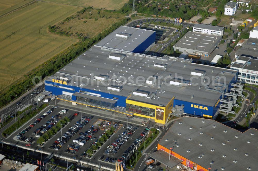 Aerial photograph Frankfurt am Main - Blick auf das IKEA Einrichtungshaus in Frankfurt am Main. IKEA Deutschland GmbH & Co. KG; Niederlassung Frankfurt, Züricher Straße 7, 60437 Frankfurt Nieder-Eschbach