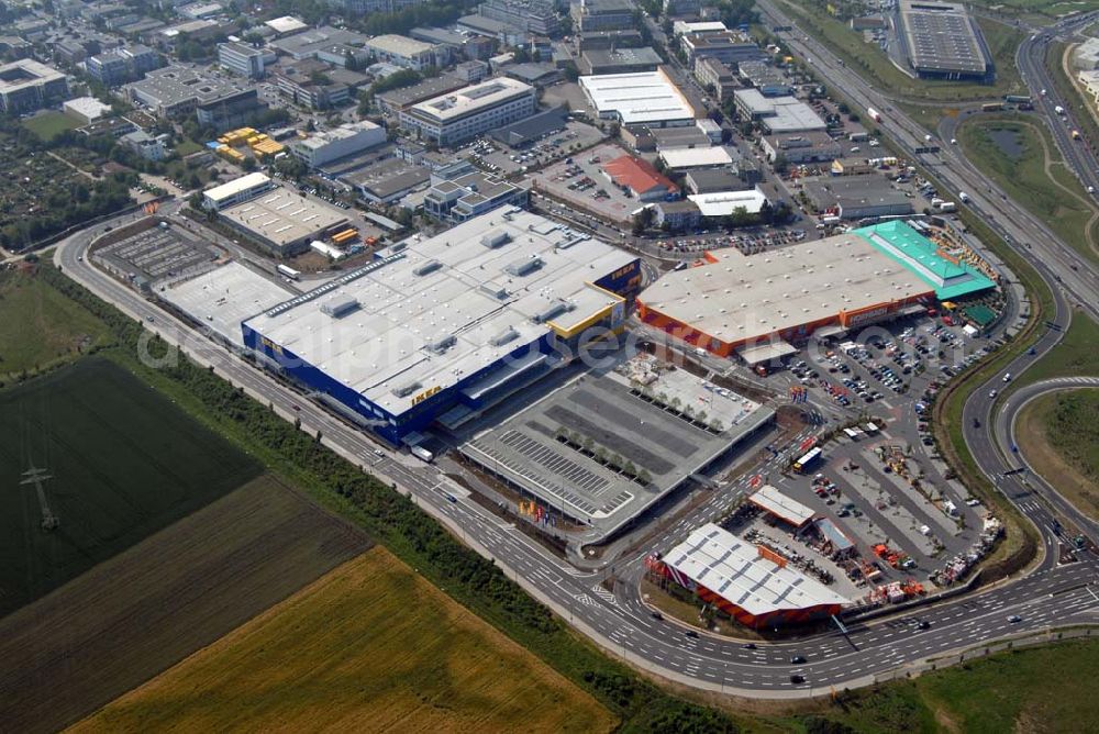 Aerial image FRANKFURT - : Blick auf das IKEA Einrichtungshaus Frankfurt Nieder-Eschbach - Adresse: IKEA Deutschland GmbH & Co. KG,Niederlassung Frankfurt,Züricher Straße 7 60437 Frankfurt Nieder-Eschbach