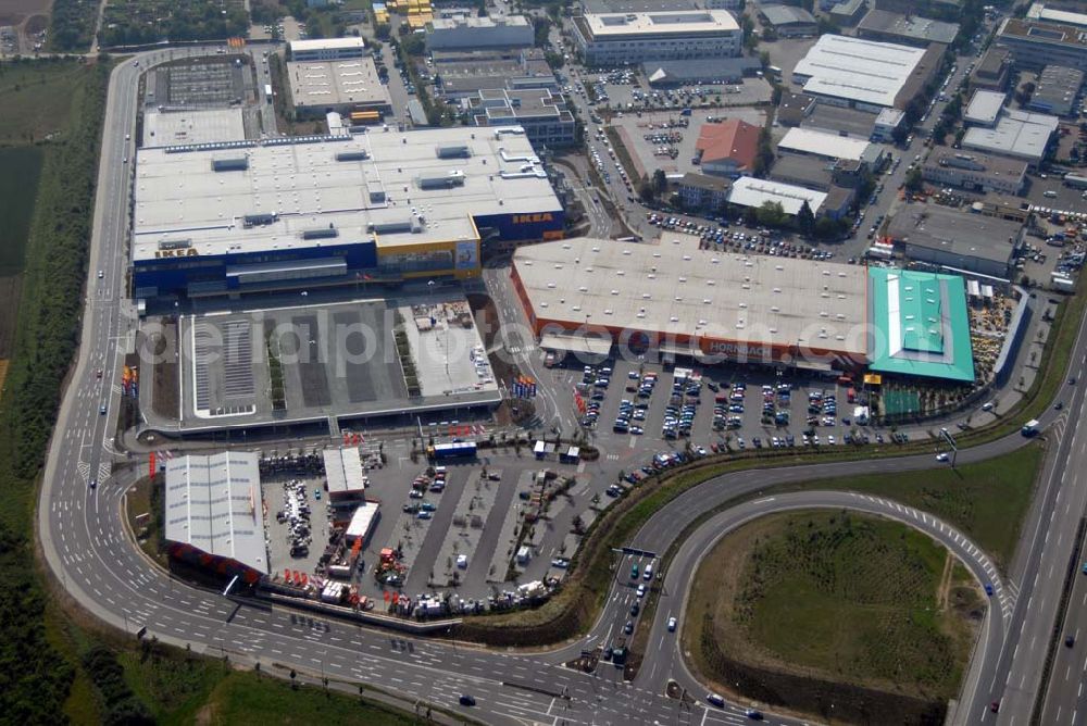 Aerial photograph FRANKFURT - : Blick auf das IKEA Einrichtungshaus Frankfurt Nieder-Eschbach - Adresse: IKEA Deutschland GmbH & Co. KG,Niederlassung Frankfurt,Züricher Straße 7 60437 Frankfurt Nieder-Eschbach