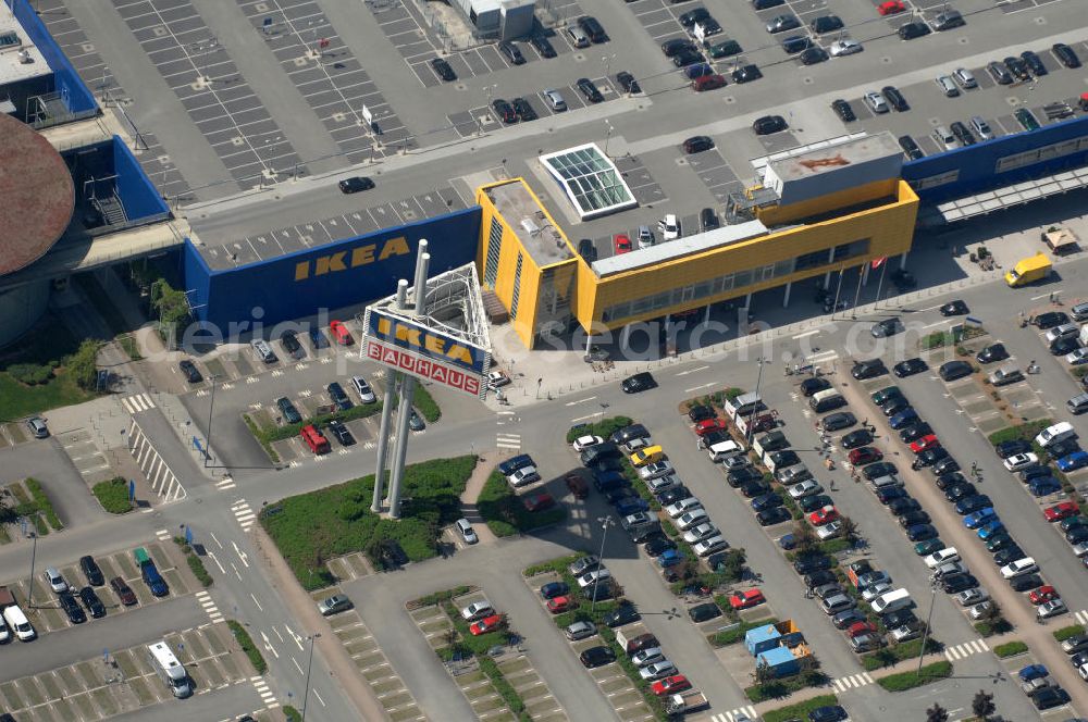 Hamburg from above - Blick auf das IKEA-Einrichtungshaus in Hamburg - Moorfleet an der Autobahnabfahrt Moorfleet (E22). View of the IKEA store in Hamburg - Moorfleet at the highway exit Moorfleet (E22).