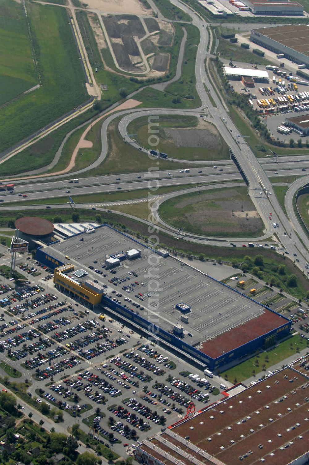 Hamburg from above - Blick auf das IKEA-Einrichtungshaus in Hamburg - Moorfleet an der Autobahnabfahrt Moorfleet (E22). View of the IKEA store in Hamburg - Moorfleet at the highway exit Moorfleet (E22).