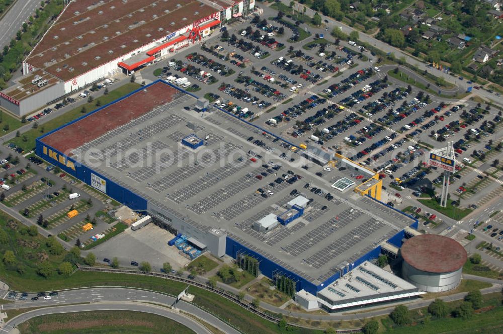 Hamburg from above - Blick auf das IKEA-Einrichtungshaus in Hamburg - Moorfleet an der Autobahnabfahrt Moorfleet (E22). View of the IKEA store in Hamburg - Moorfleet at the highway exit Moorfleet (E22).