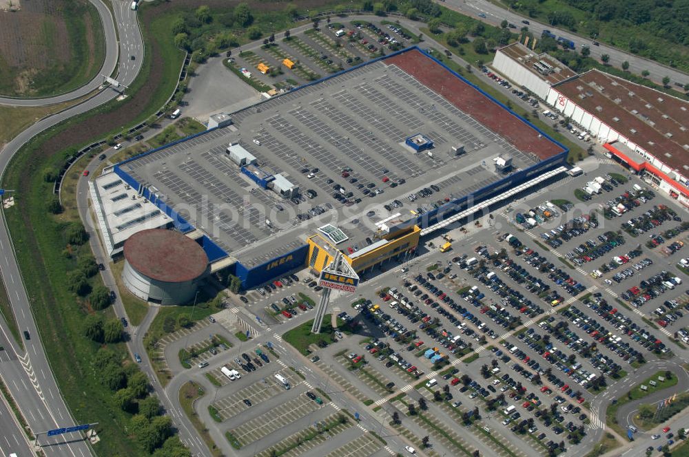 Aerial photograph Hamburg - Blick auf das IKEA-Einrichtungshaus in Hamburg - Moorfleet an der Autobahnabfahrt Moorfleet (E22). View of the IKEA store in Hamburg - Moorfleet at the highway exit Moorfleet (E22).