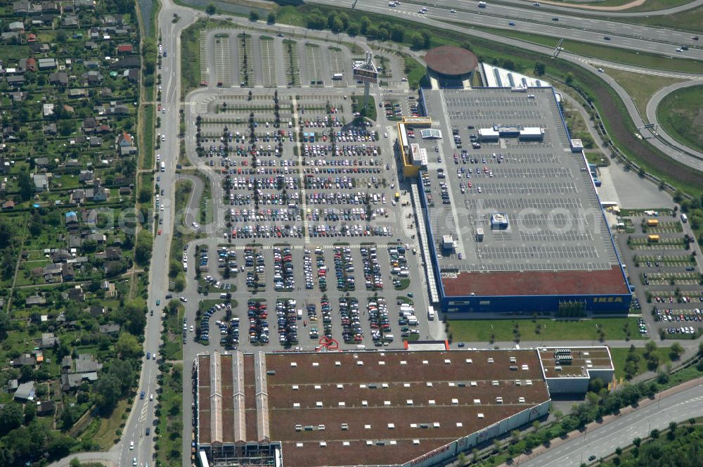 Hamburg from the bird's eye view: Blick auf das IKEA-Einrichtungshaus in Hamburg - Moorfleet an der Autobahnabfahrt Moorfleet (E22). View of the IKEA store in Hamburg - Moorfleet at the highway exit Moorfleet (E22).