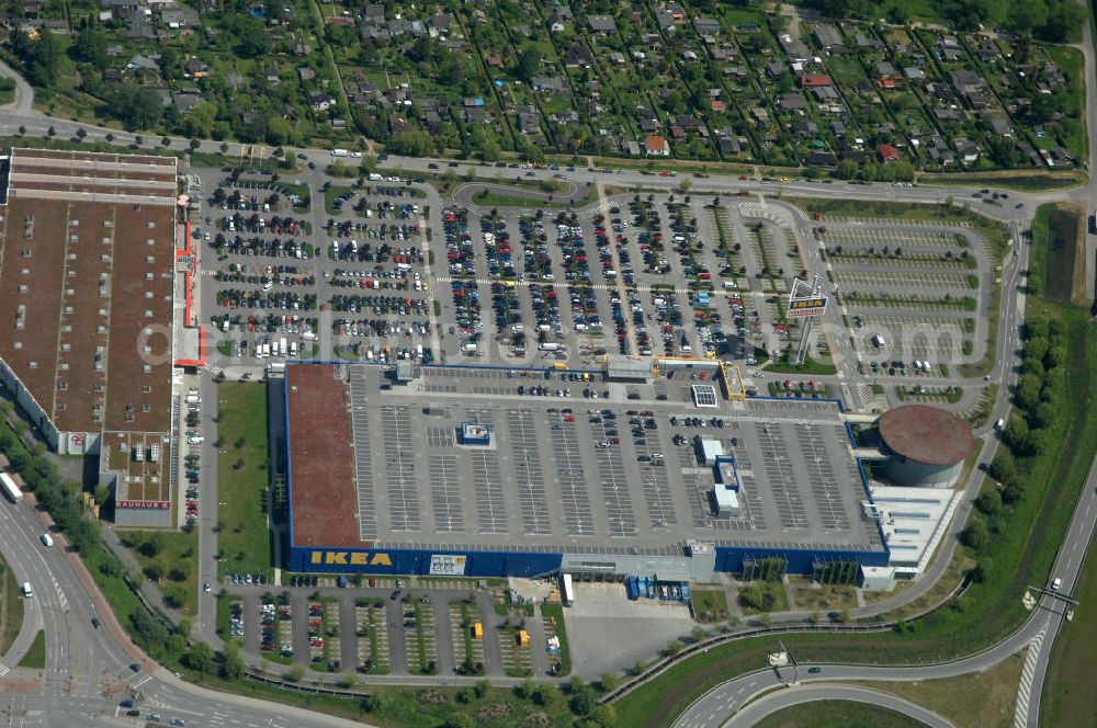 Aerial photograph Hamburg - Blick auf das IKEA-Einrichtungshaus in Hamburg - Moorfleet an der Autobahnabfahrt Moorfleet (E22). View of the IKEA store in Hamburg - Moorfleet at the highway exit Moorfleet (E22).