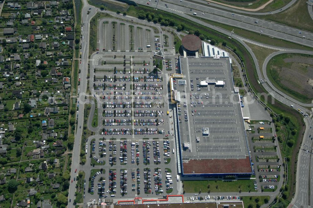 Hamburg from the bird's eye view: Blick auf das IKEA-Einrichtungshaus in Hamburg - Moorfleet an der Autobahnabfahrt Moorfleet (E22). View of the IKEA store in Hamburg - Moorfleet at the highway exit Moorfleet (E22).