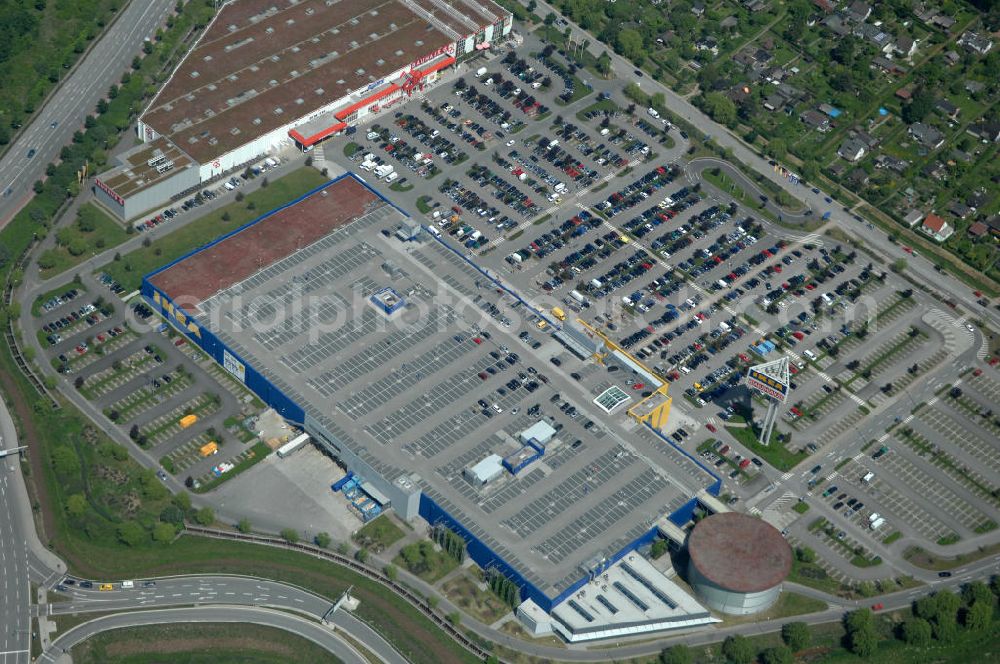 Hamburg from above - Blick auf das IKEA-Einrichtungshaus in Hamburg - Moorfleet an der Autobahnabfahrt Moorfleet (E22). View of the IKEA store in Hamburg - Moorfleet at the highway exit Moorfleet (E22).