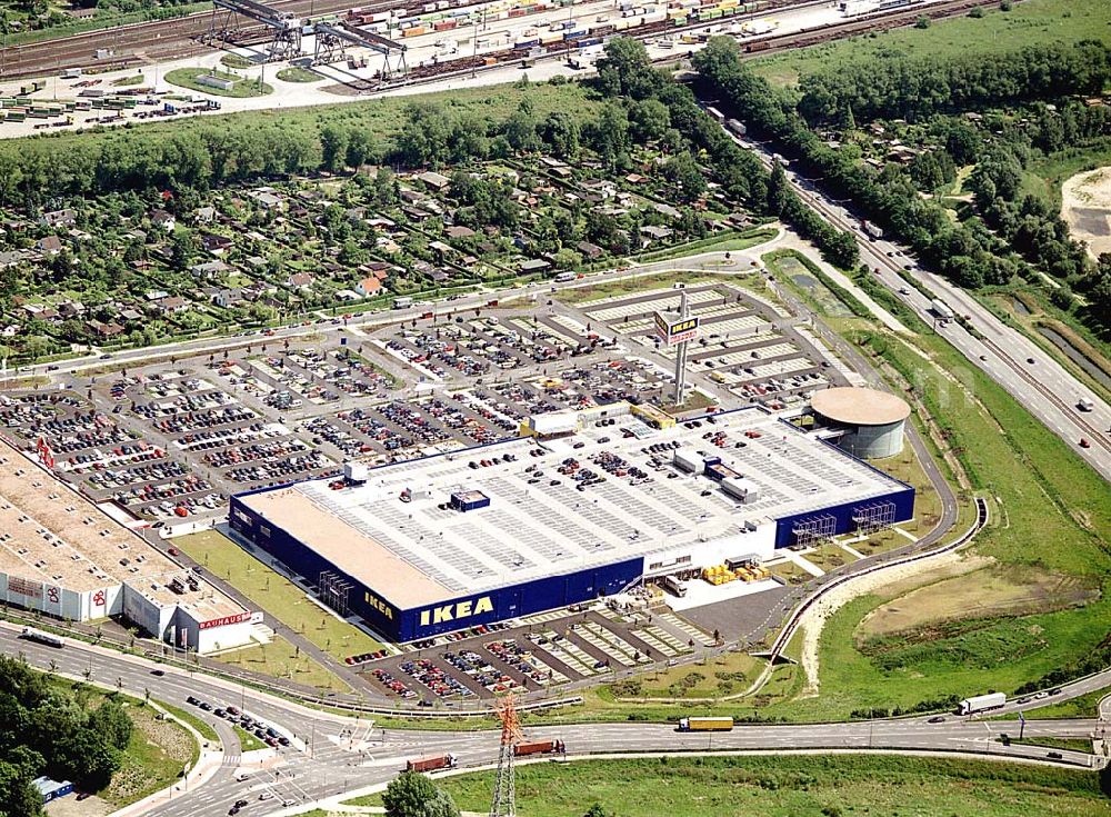 Aerial photograph Hamburg - Moorfleet - IKEA-Einrichtungshaus in Hamburg - Moorfleet an der Autobahnabfahrt Moorfleet (E22). Mit am Standort der neue BAUHAUS - Baumarkt.