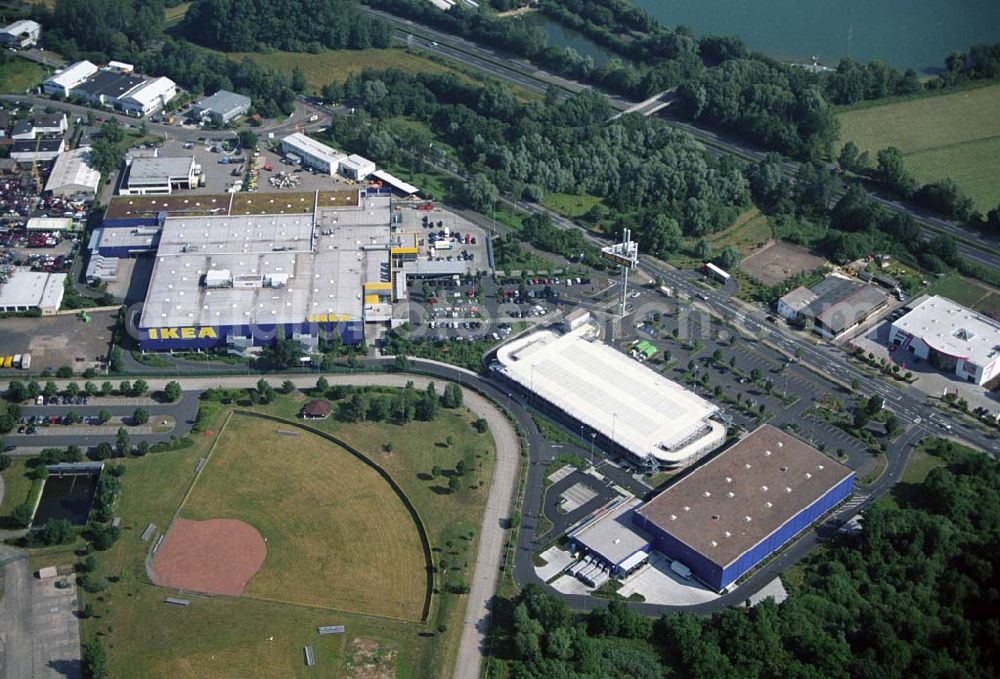 Aerial photograph Hanau / Hessen - : Blick auf das IKEA Einrichtungshaus Hanau. IKEA Deutschland GmbH & Co.KG,Niederlassung Hanau,Oderstrasse 21,63452 Hanau