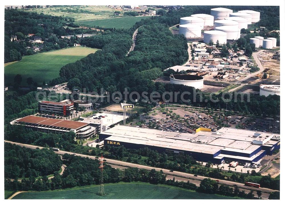 Köln - Godorf from above - IKEA-Einrichtungshaus Köln-Godorf an der Shell-Raffinerie mit dem IKEA-eigenen Gewerbegebiet an der BAB 555.