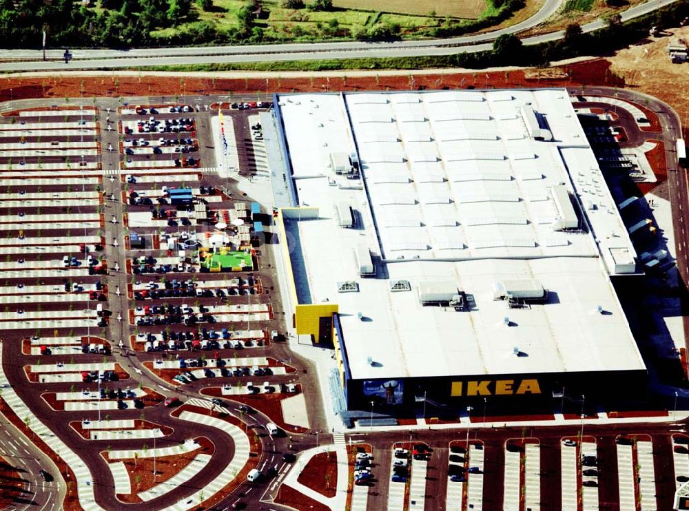 Mannheim from above - 28.05.2004 Mannheim Blick auf das Einrichtungshaus IKEA in Mannheim, IKEA Deutschland GmbH & Co. KG, Niederlassung Mannheim, Frankenthaler Straße 123, 68307 Mannheim Telefon: Tel. 0180/5 35 34 35 (€0,12/Min.) Fax 0180/5 35 34 36 (€0,12/Min.)