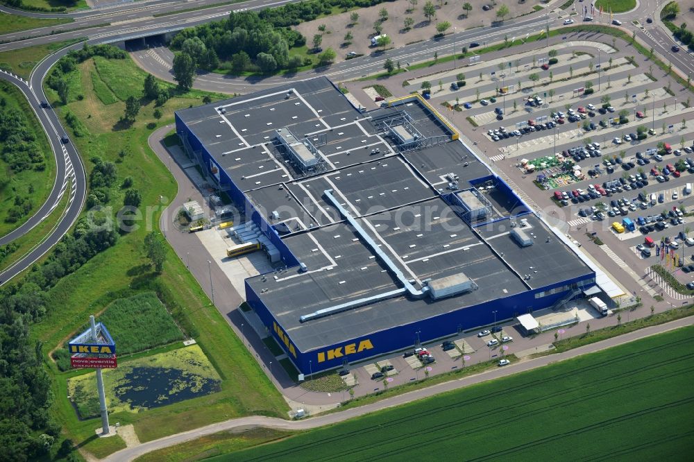 Leuna OT Günthersdorf from the bird's eye view: View of the IKEA furniture store / furniture store Leipzig / Halle in Guenthersdorf in Saxony-Anhalt