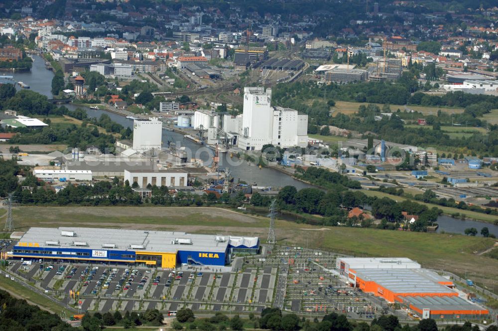 Oldenburg from the bird's eye view: Blick auf das IKEA Einrichtungshaus in OLDENBURG. IKEA Deutschland GmbH & Co. KG; Niederlassung Oldenburg, Holler Landstr. 89, 26135 Oldenburg