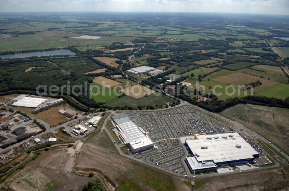 Oldenburg from above - Blick auf das IKEA Einrichtungshaus in OLDENBURG. IKEA Deutschland GmbH & Co. KG; Niederlassung Oldenburg, Holler Landstr. 89, 26135 Oldenburg