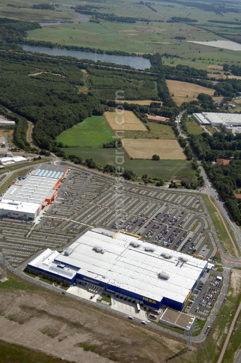 Aerial image Oldenburg - Blick auf das IKEA Einrichtungshaus in OLDENBURG. IKEA Deutschland GmbH & Co. KG; Niederlassung Oldenburg, Holler Landstr. 89, 26135 Oldenburg