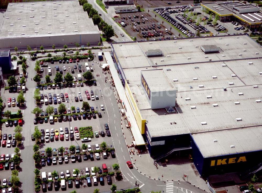 Aerial photograph Eching bei München - IKEA - Einrichtungshaus und vermietete Grundstücke bei Eching im Gewerbegebiet Ost an der Autobahn A9.