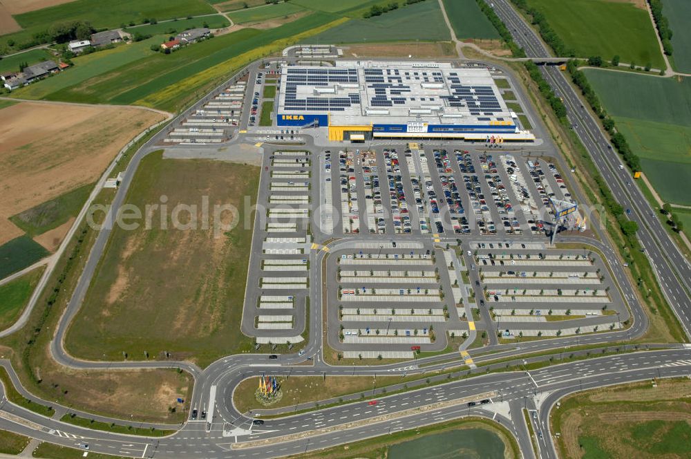 Aerial image Würzburg - Blick auf das IKEA - Einrichtungshaus an der Autobahn A7 / B19 an der Mainfrankenhöhe 2 in 97078 Würzburg. View of the IKEA - furniture store on the highway A7 / B19 in 97078 Würzburg.