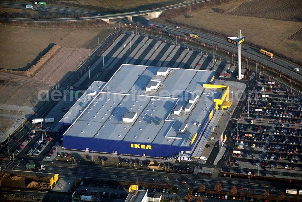 Aerial photograph Augsburg - IKEA Einrichtungshauses Augsburg.Gebaut wurde die IKEA Filiale in Augsburg auf einer Grundstücksfläche von 80.000 Quadratmetern mit einer Bruttogeschossfläche von 29.000 Quadratmetern.Die Investitionskosten in das neue IKEA Haus betragen ca. 46 Mio. Euro. Begonnen wurde mit den Bauarbeiten im April 2006, und sie verlaufen planmäßig. Am Schnittpunkt der Autobahn A8 München-Stuttgart mit den Schnellstraßen B2/B17 sowie den Bundesstraßen B10 und B300 gelegen, ist das Augsburger Haus aus allen Richtungen leicht erreichbar.